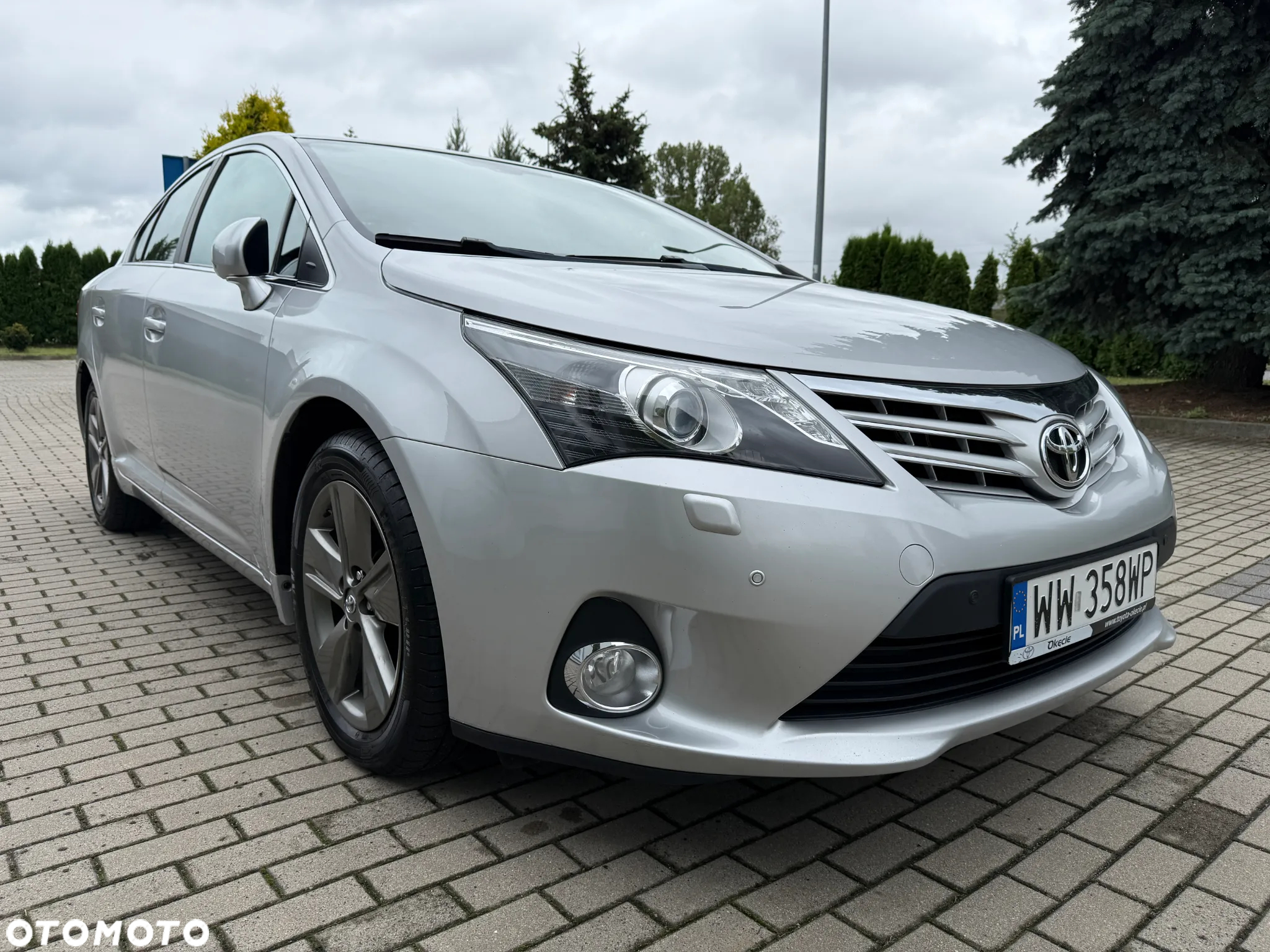 Toyota Avensis 2.0 Prestige - 9