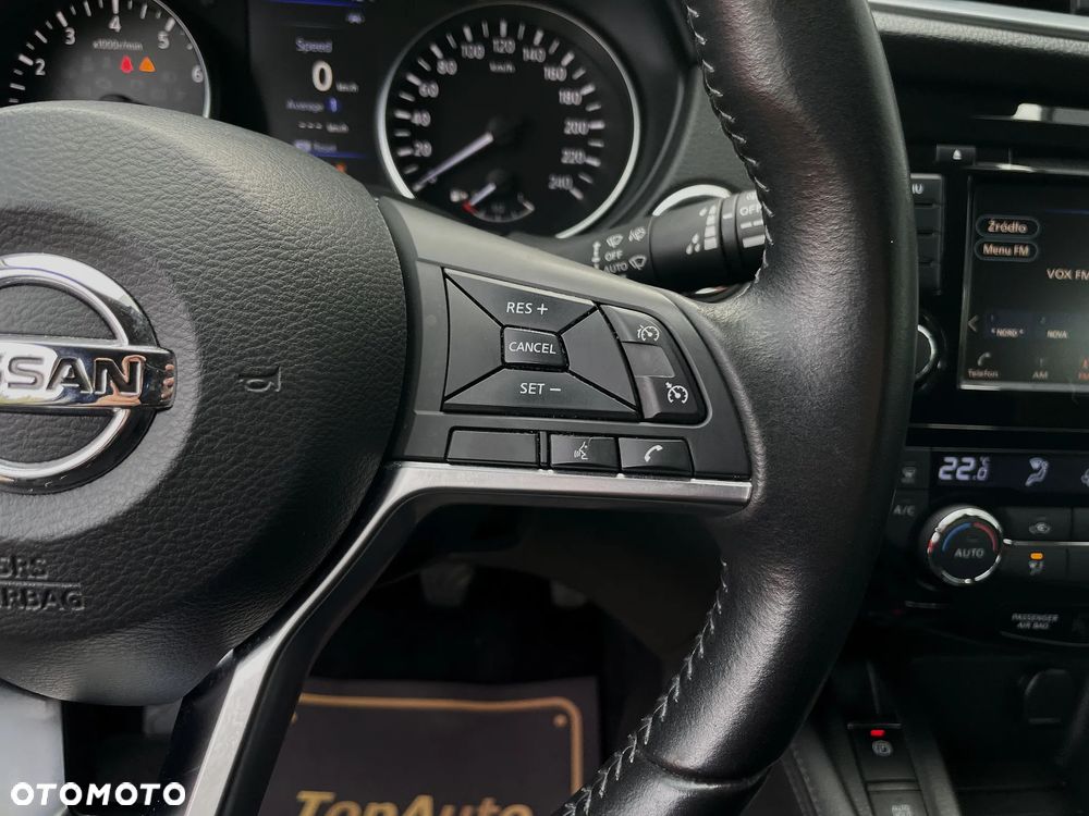 Nissan Qashqai 1.3 DIG-T TEKNA - 25