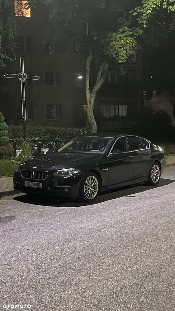 BMW Seria 5 520d xDrive Luxury Line - 1