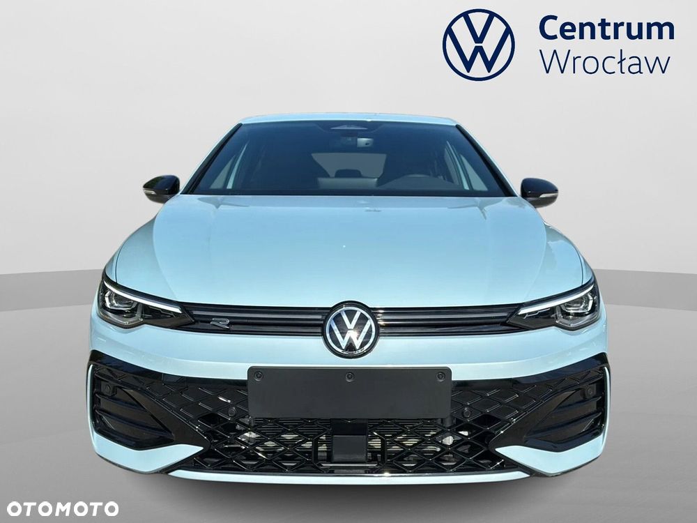 Volkswagen Golf - 8