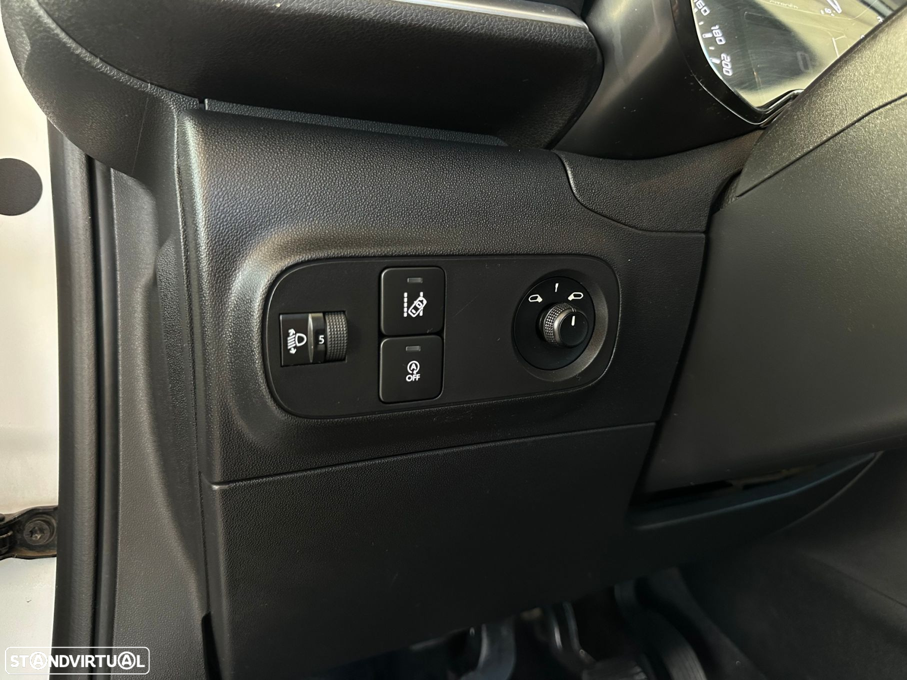 Citroën C3 1.6 BlueHDi Feel - 18