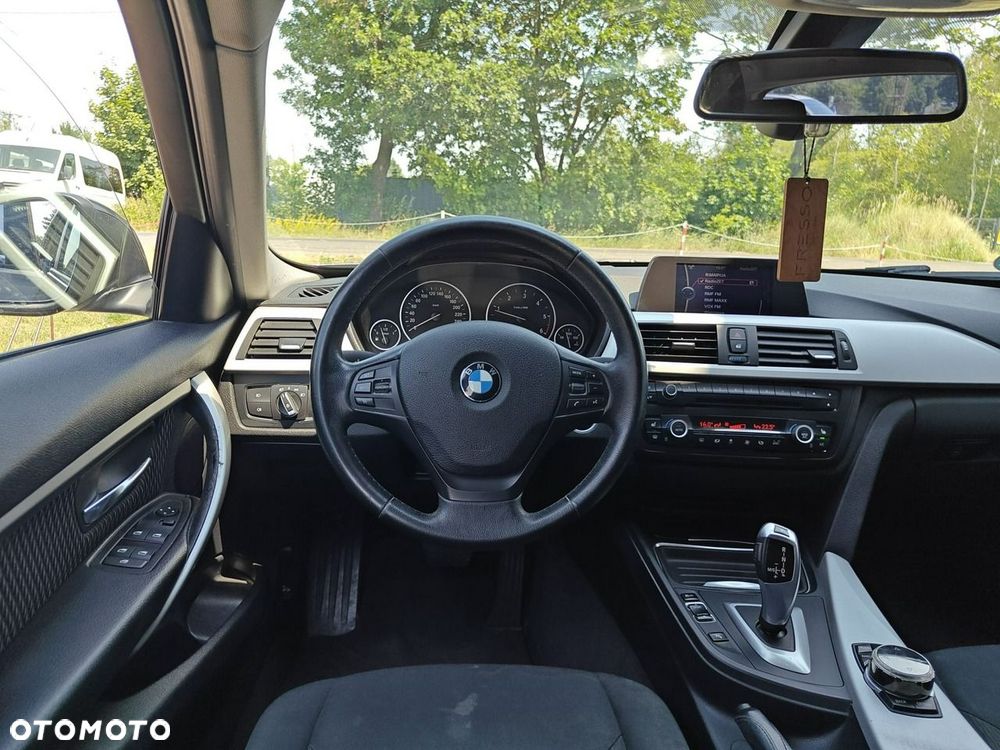 BMW Seria 3 - 11