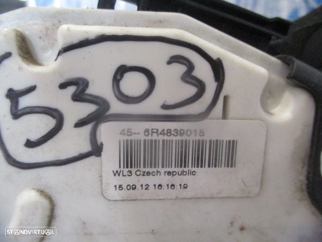 Fecho 6R4839015 VW POLO 5 6R FASE 1 2012 1.6TDI 90CV 5P CINZA ESCURO TESQ 7 PINOS VW POLO 5 6R 2012 1.2TDI 75CV 5P CINZA TE - 4