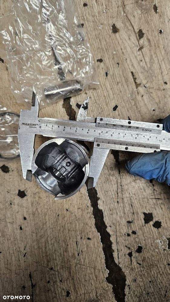 Tłok pierścień sworzeń Derbi Senda Airsal 06083448 - 10