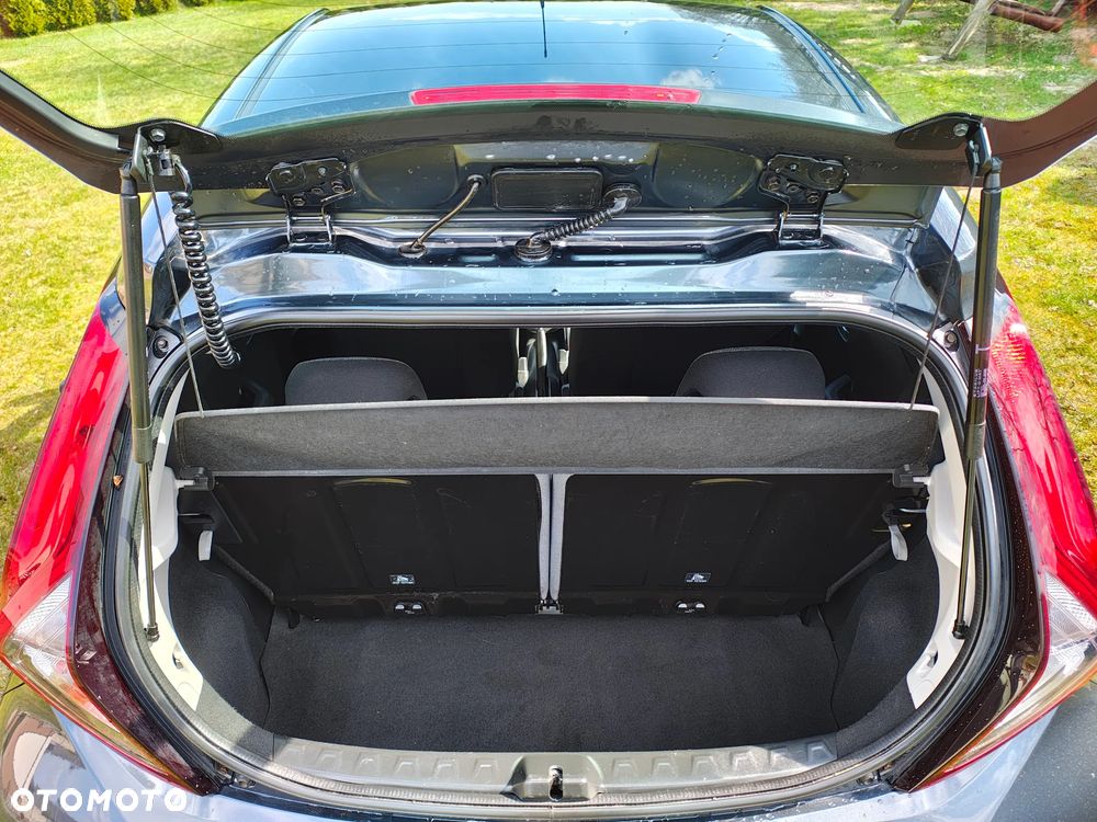 Toyota Aygo x-business - 13