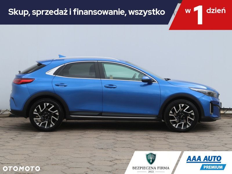 Kia XCeed - 8