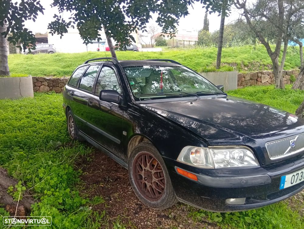 Volvo V40 Cross Country - 4
