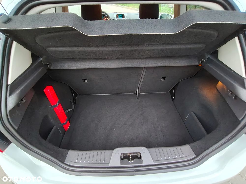 Ford Fiesta - 20