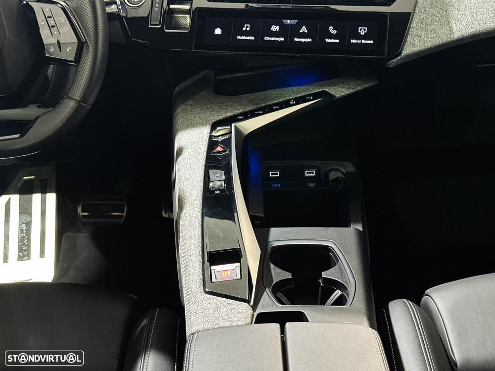 Peugeot E-3008 73 kWh Allure - 21