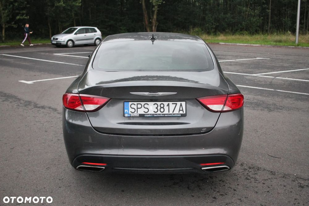Chrysler 200 - 18