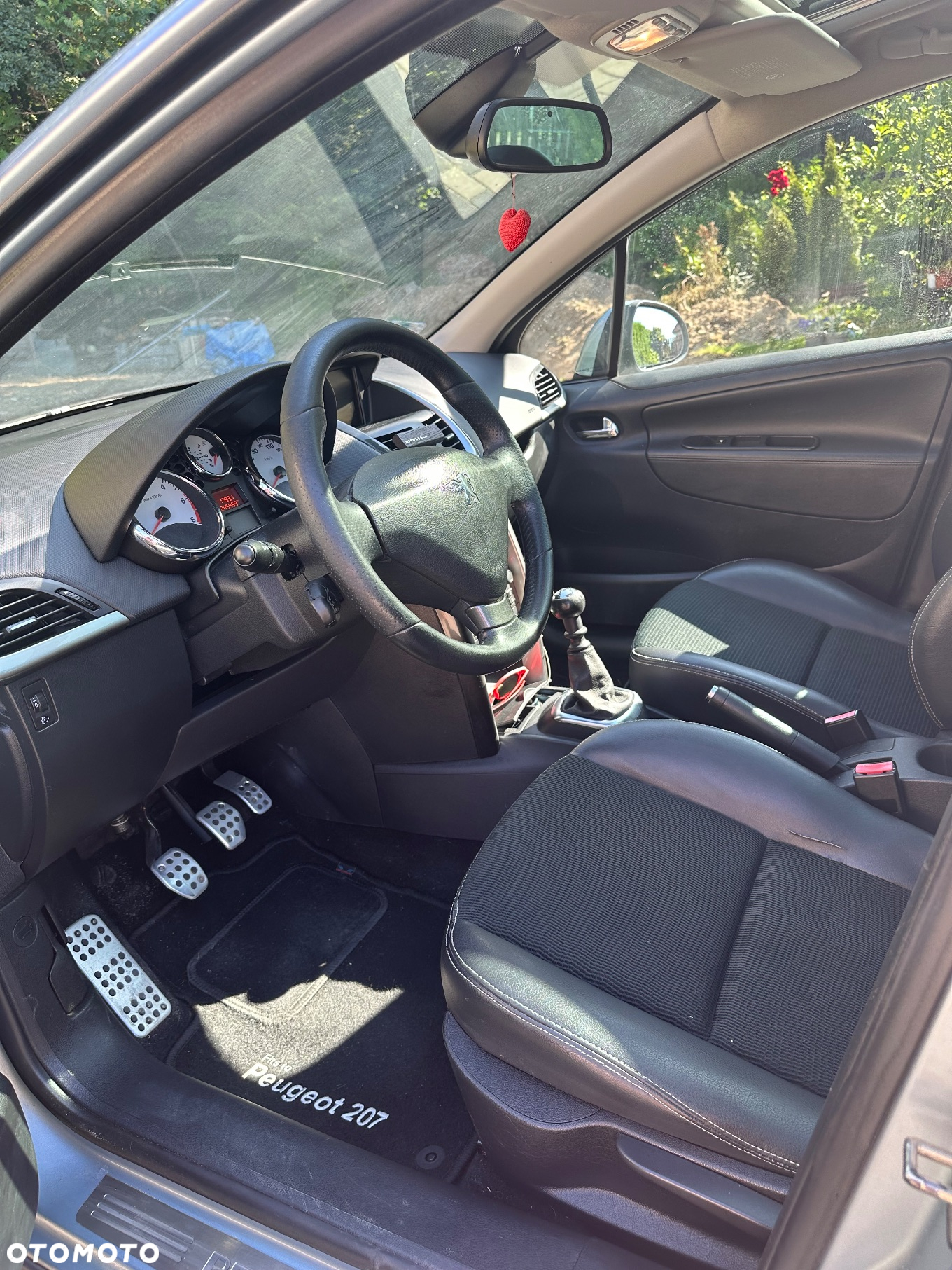 Peugeot 207 1.6 HDi Tendance - 14
