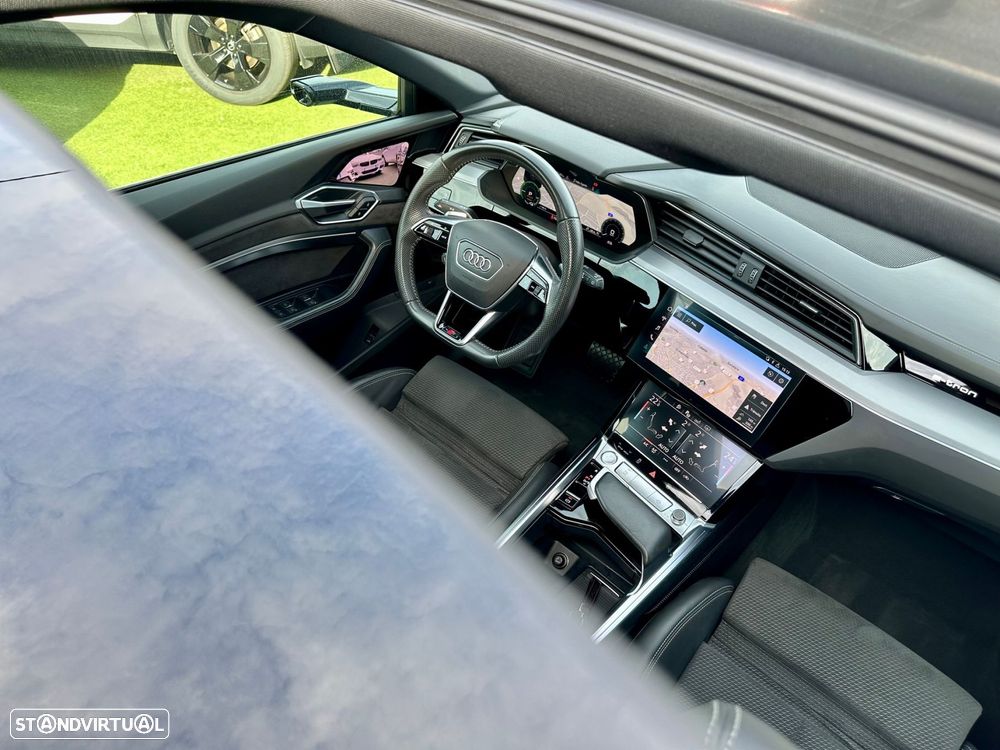 Audi e-tron 55 quattro S line - 14