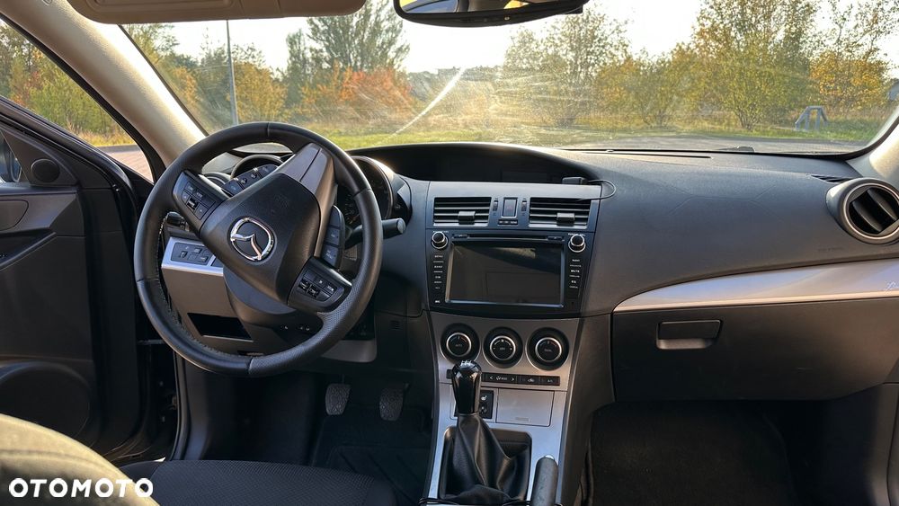 Mazda 3 - 15