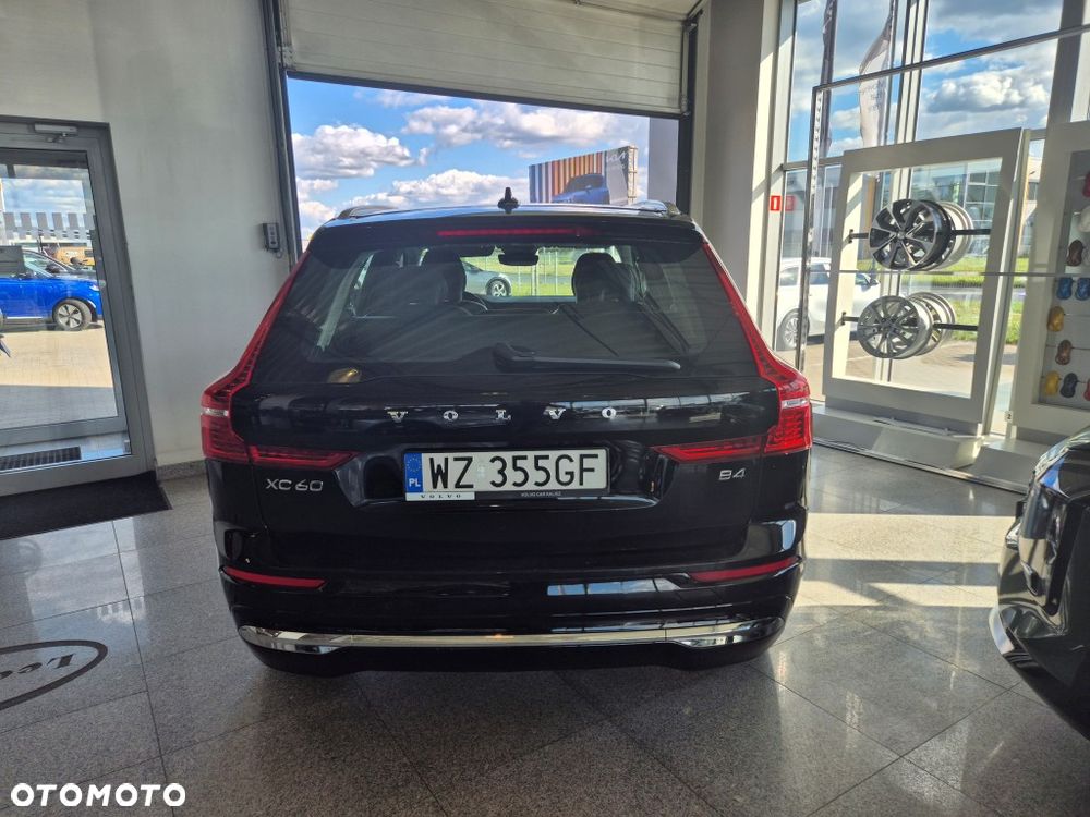 Volvo XC 60 B4 B Plus Bright - 38