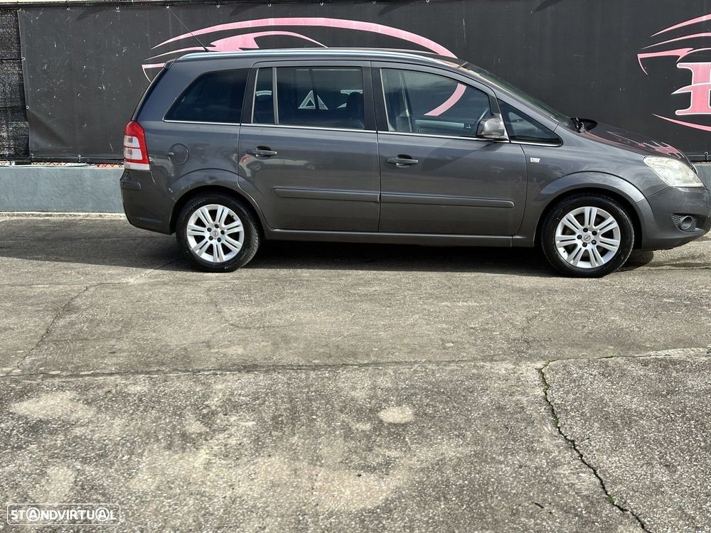 Opel Zafira 1.7 CDTI ecoFLEX — fotografia 3