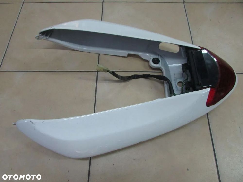 Honda Hornet CB900 SC48 02-07 ogon zadupek - 3