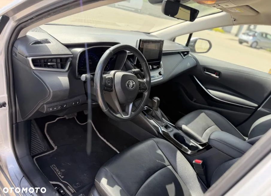 Toyota Corolla - 13