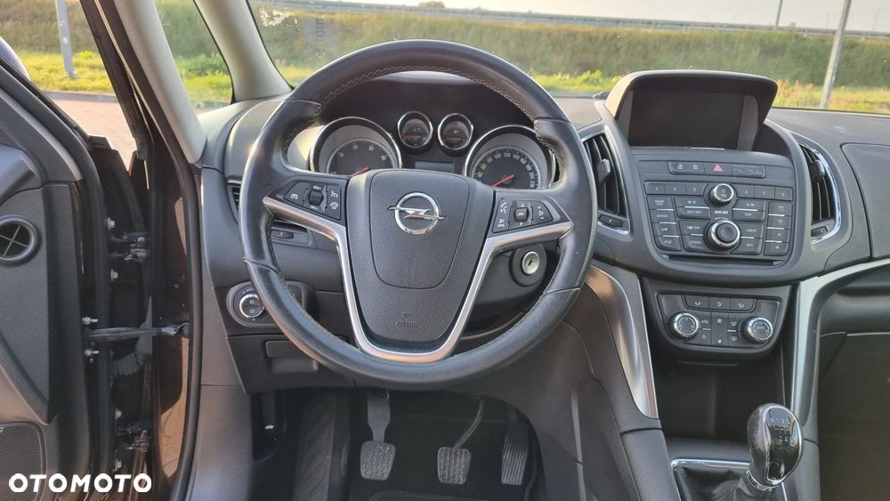 Opel Zafira 2.0 CDTI Cosmo - 25
