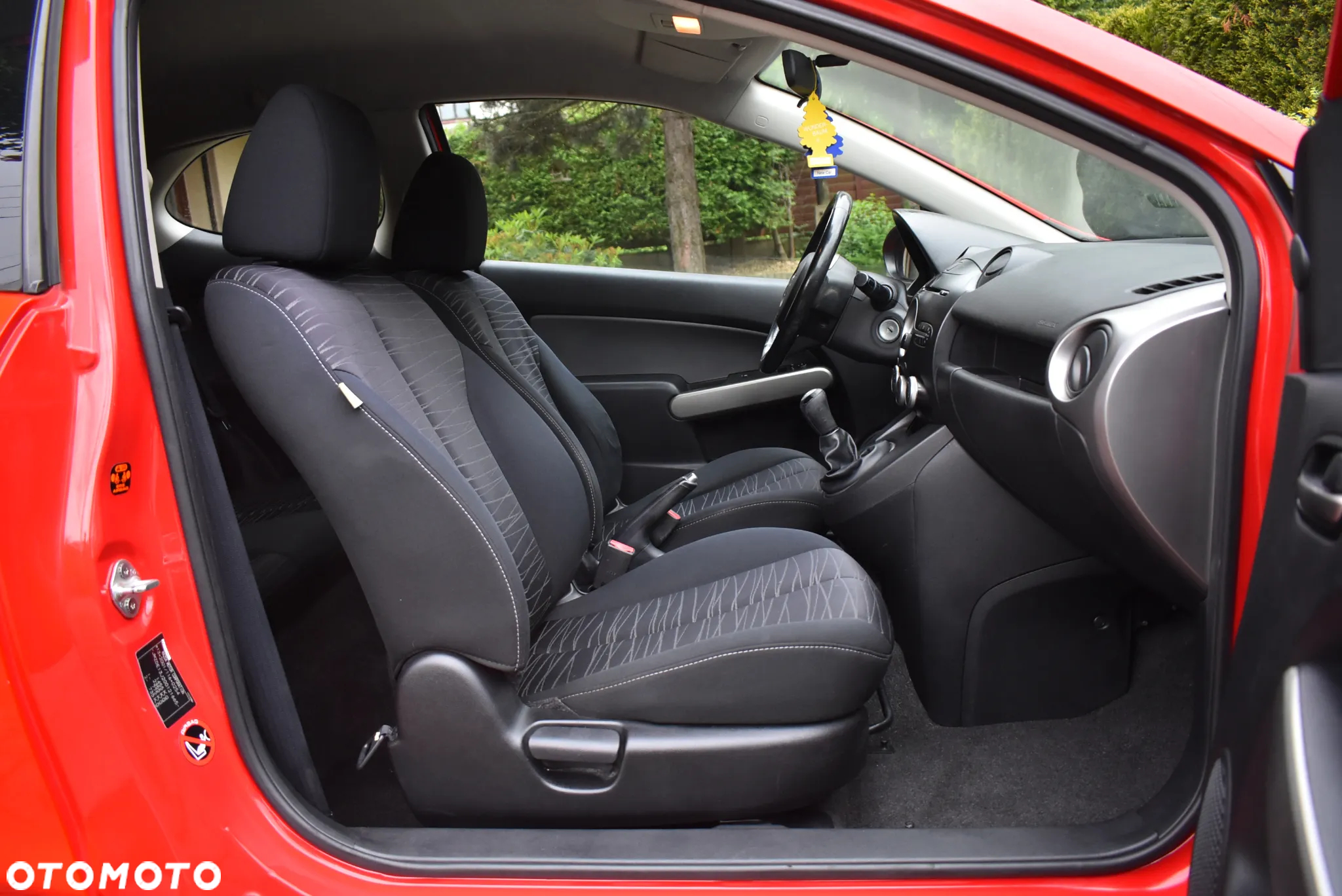 Mazda 2 1.3 Exclusive - 24