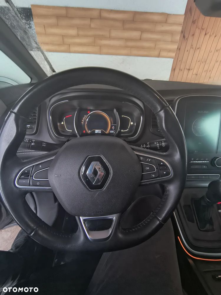 Renault Grand Scenic - 18