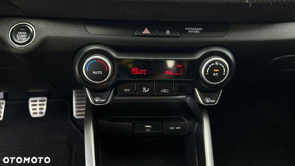 Kia Stonic 1.0 T-GDI 120 Platinum Edition - 29