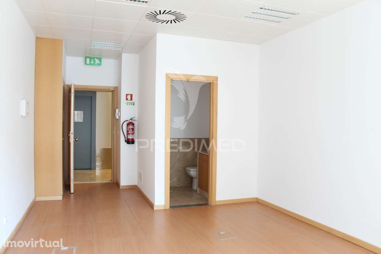 Escritório com vista rio e estacionamento - Lisboa - Grande imagem: 3/11