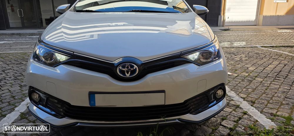 Toyota Auris Touring Sports 1.8 HSD Exclusive+Navi - 2