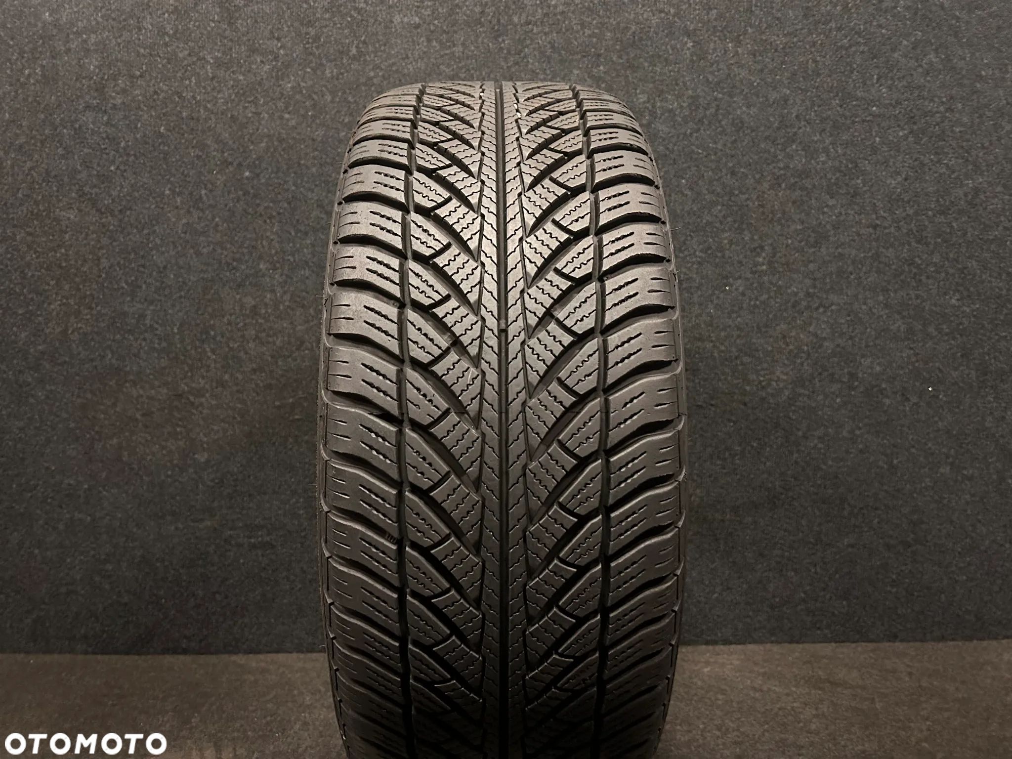 Goodyear UltraGrip 8 Performance 245/45/18 100H XL 1szt. Ładna! - 1