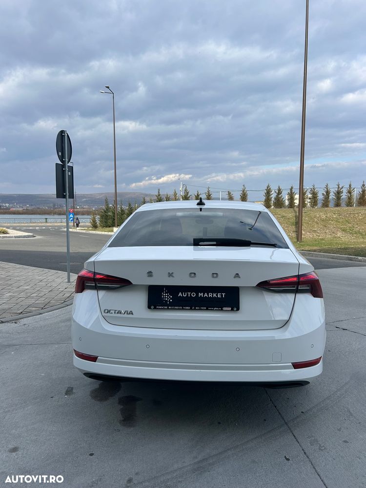 Skoda Octavia 2.0 TDI Ambition - 11