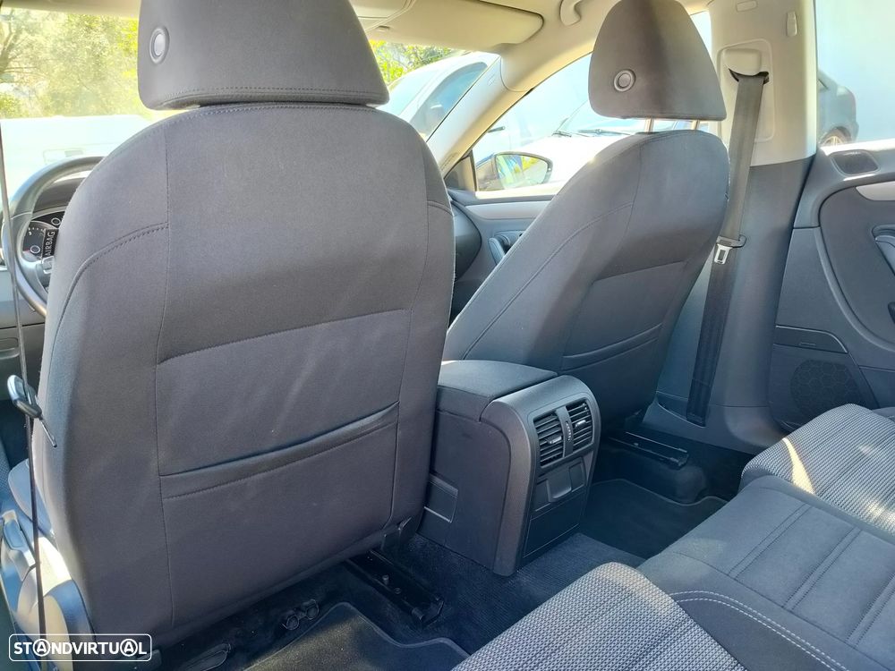 VW Passat CC 2.0 TDi BlueMotion - 19