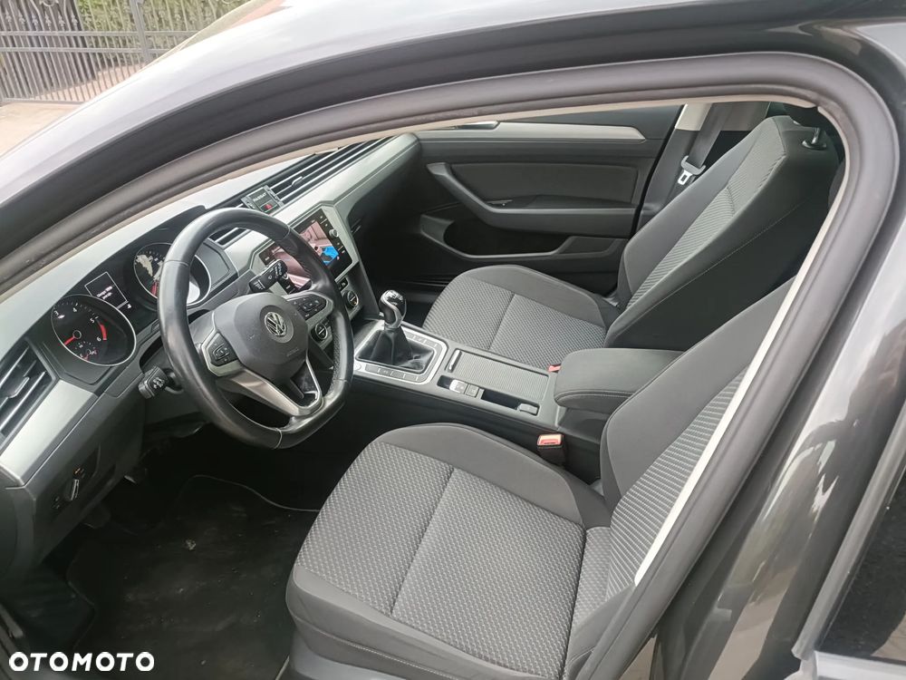 Volkswagen Passat 2.0 TDI BMT Comfortline - 6