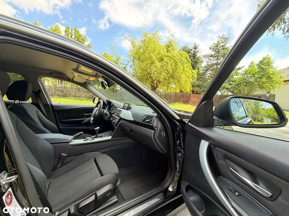 BMW Seria 3 316i Modern Line - 22