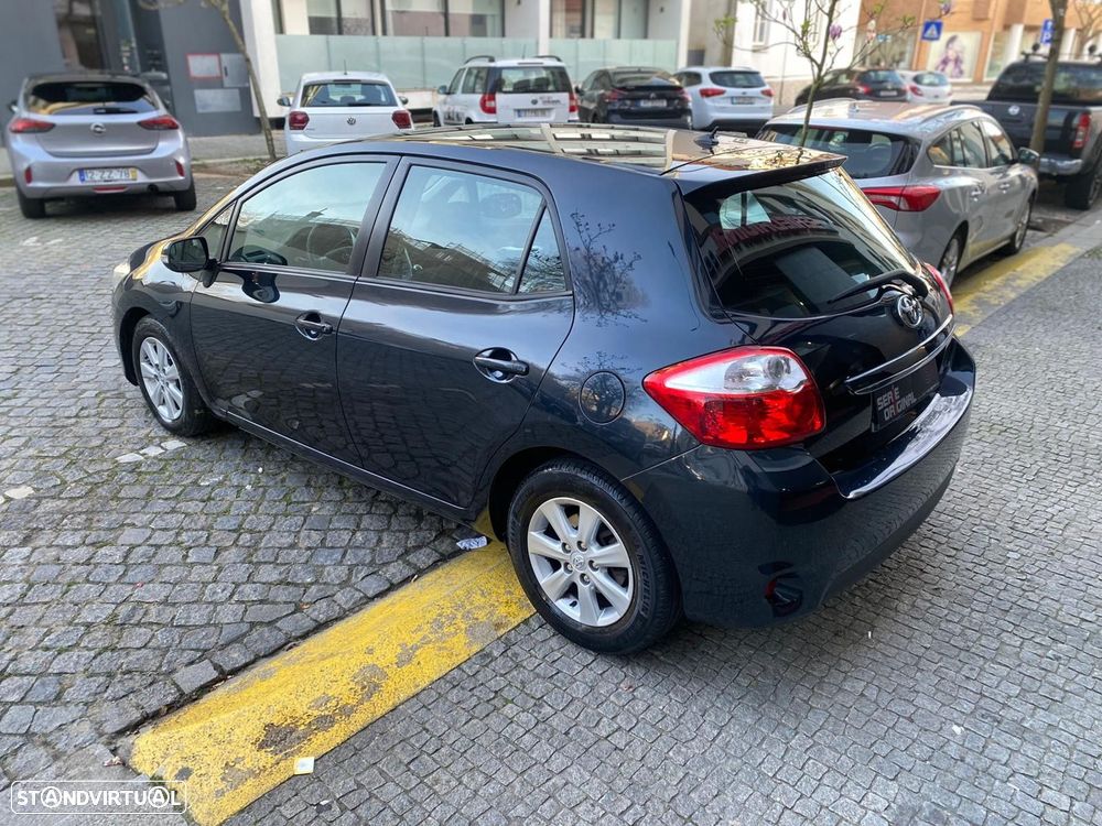 Toyota Auris 1.4 D-4D - 9