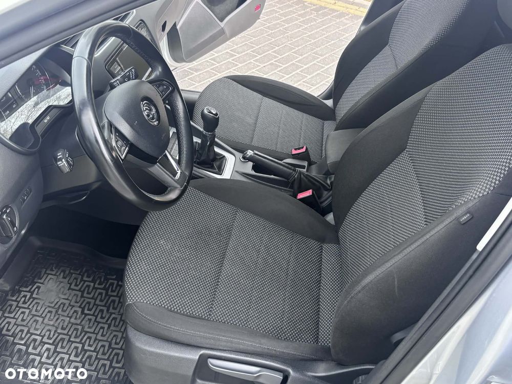 Skoda Octavia 1.6 TDI Edition - 11