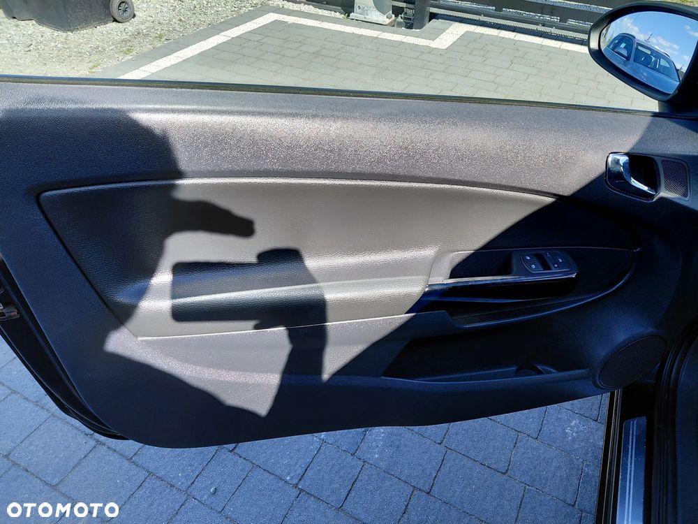 Opel Corsa 1.4 120 Jahre - 11