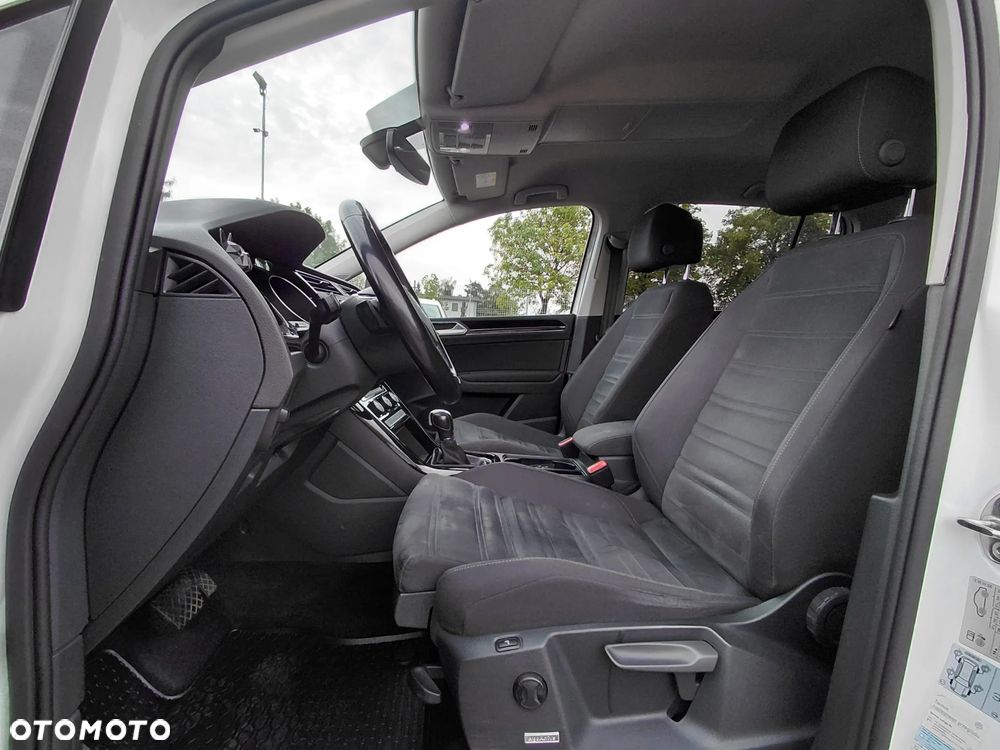 Volkswagen Touran 2.0 TDI BMT Highline DSG - 27