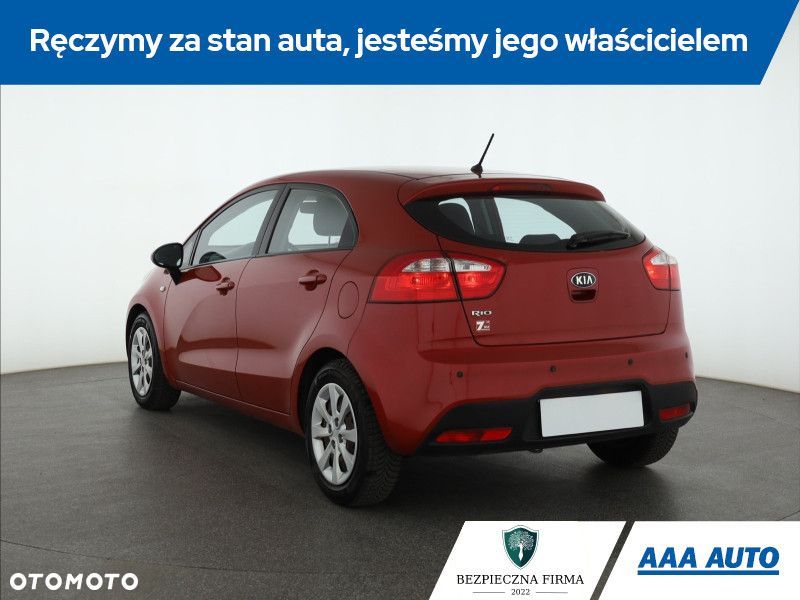Kia Rio - 5