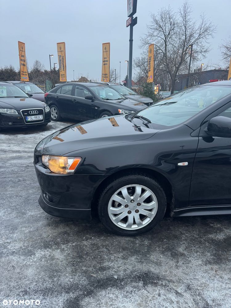 Mitsubishi Lancer 1.8 Intense CVT - 11