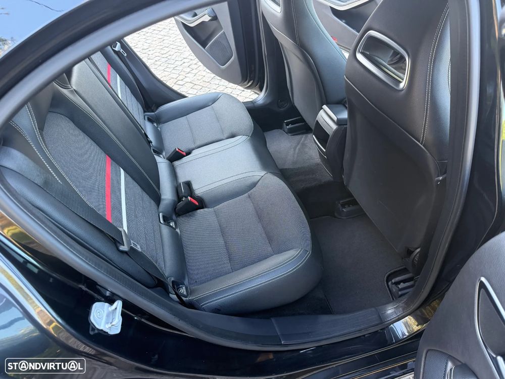 Mercedes-Benz A 180 CDI BE Edition Urban - 24