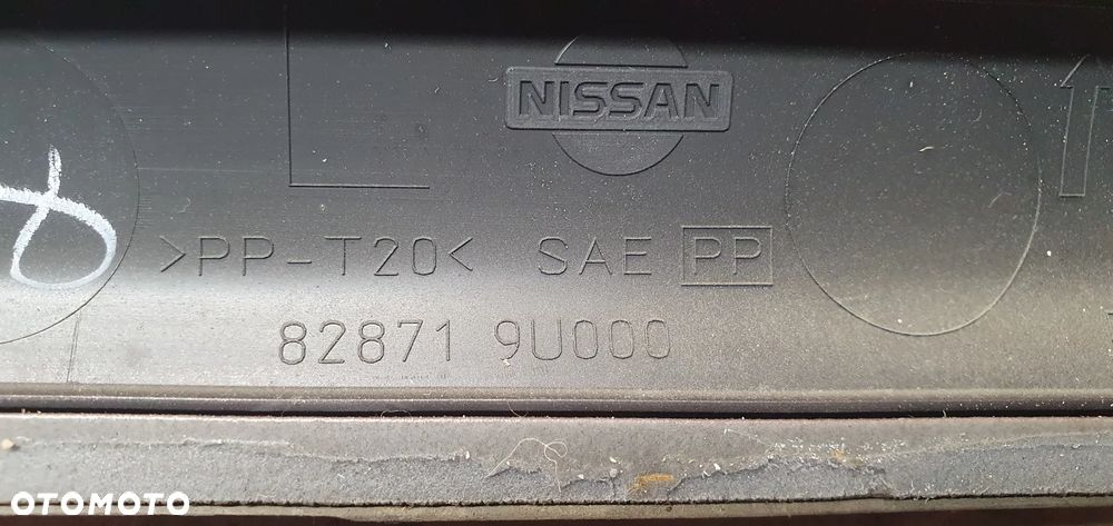 Listwa drzwi lewy tył tylna lewa Nissan Note E11 828719U000 - 4