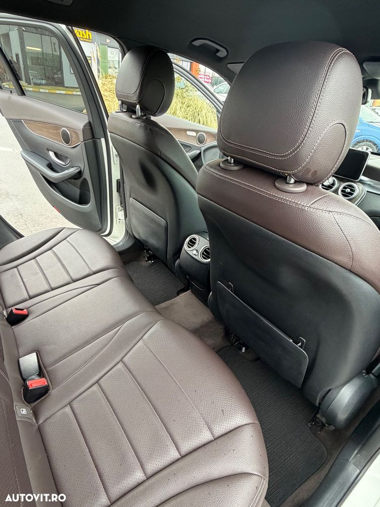 Mercedes-Benz GLC 220 d 4MATIC 9G-TRONIC - 10