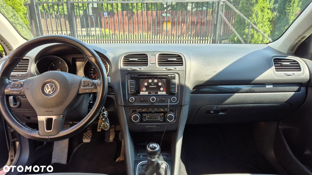 Volkswagen Golf 1.6 TDI DPF BlueMotion - 20