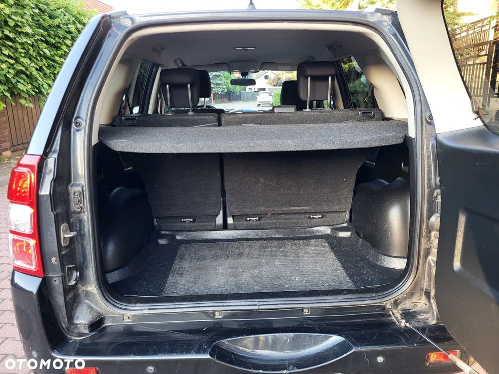 Suzuki Grand Vitara 2.4 Premium - 12