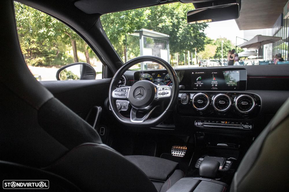 Mercedes-Benz A 250 e AMG Line - 31