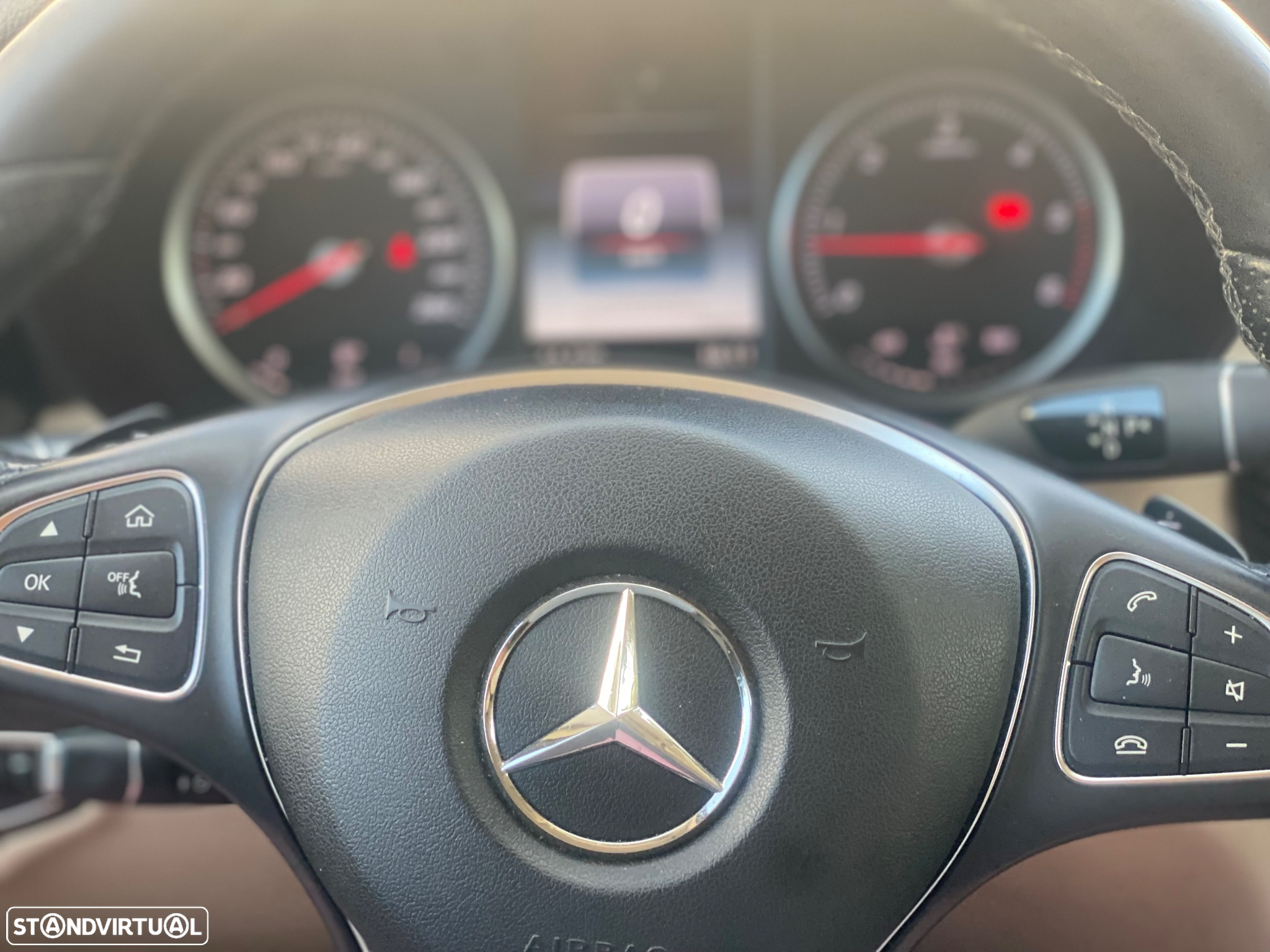 Mercedes-Benz GLC 220 d 4Matic 9G-TRONIC Exclusive - 31