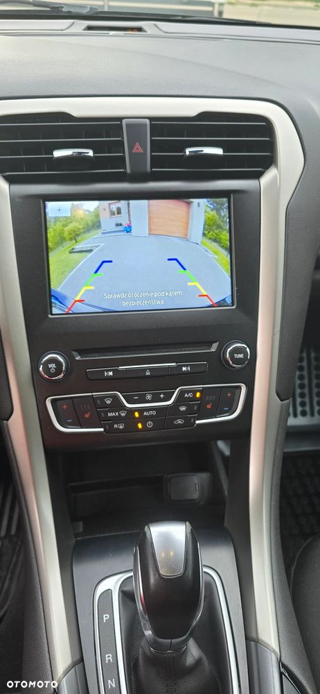 Ford Mondeo 2.0 EcoBoost STart-Stopp Autom Titanium - 20