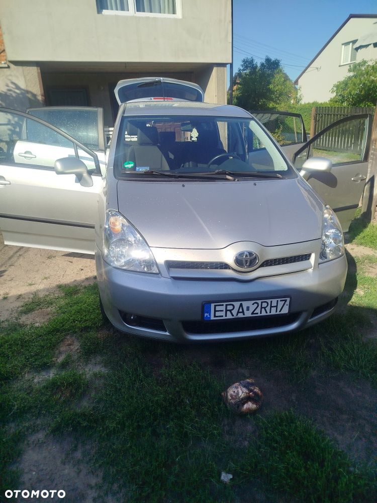 Toyota Verso - 3