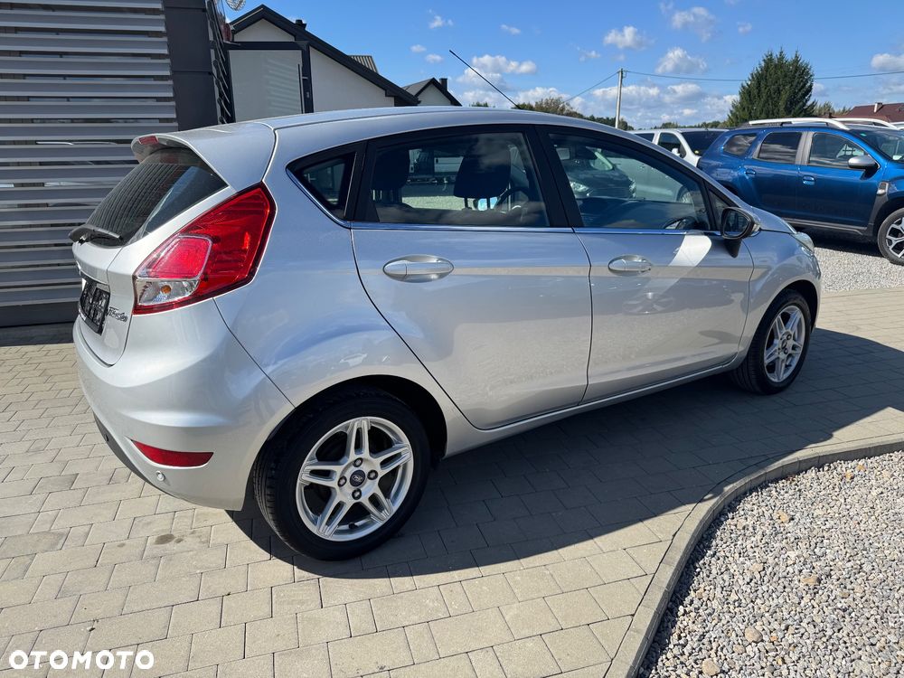 Ford Fiesta 1.0 EcoBoost S&S TITANIUM - 4