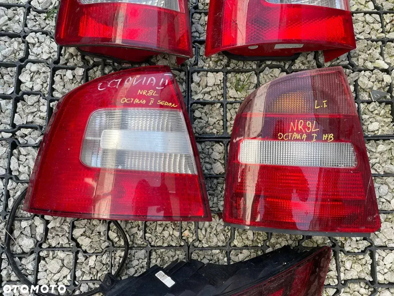 SKODA LAMPY LAMPA TYŁ TYLNE PRAWE LEWE - 7