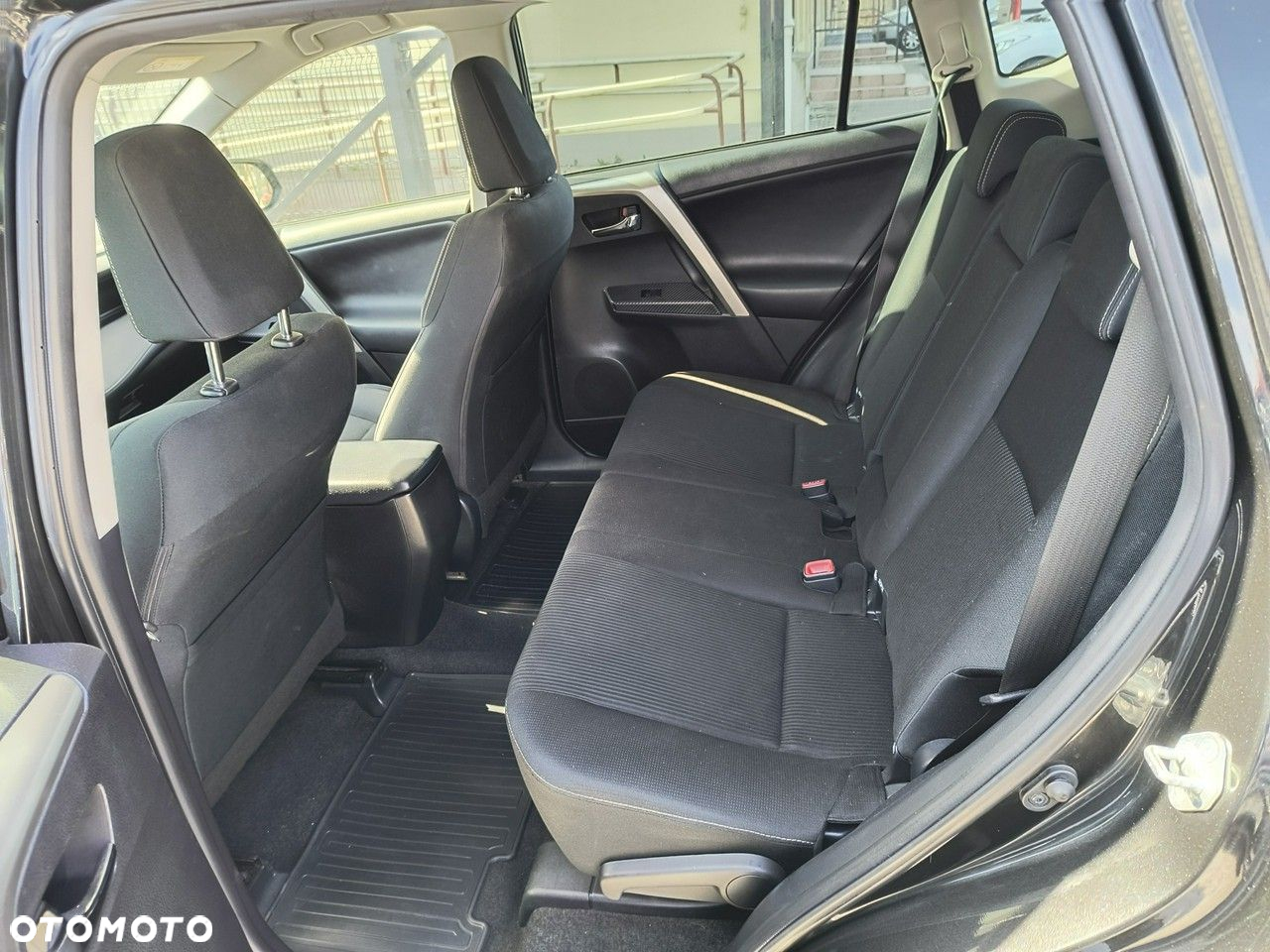 Toyota RAV4 - 13